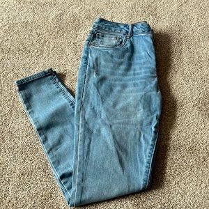 refuge size 11 (juniors) light wash jeans